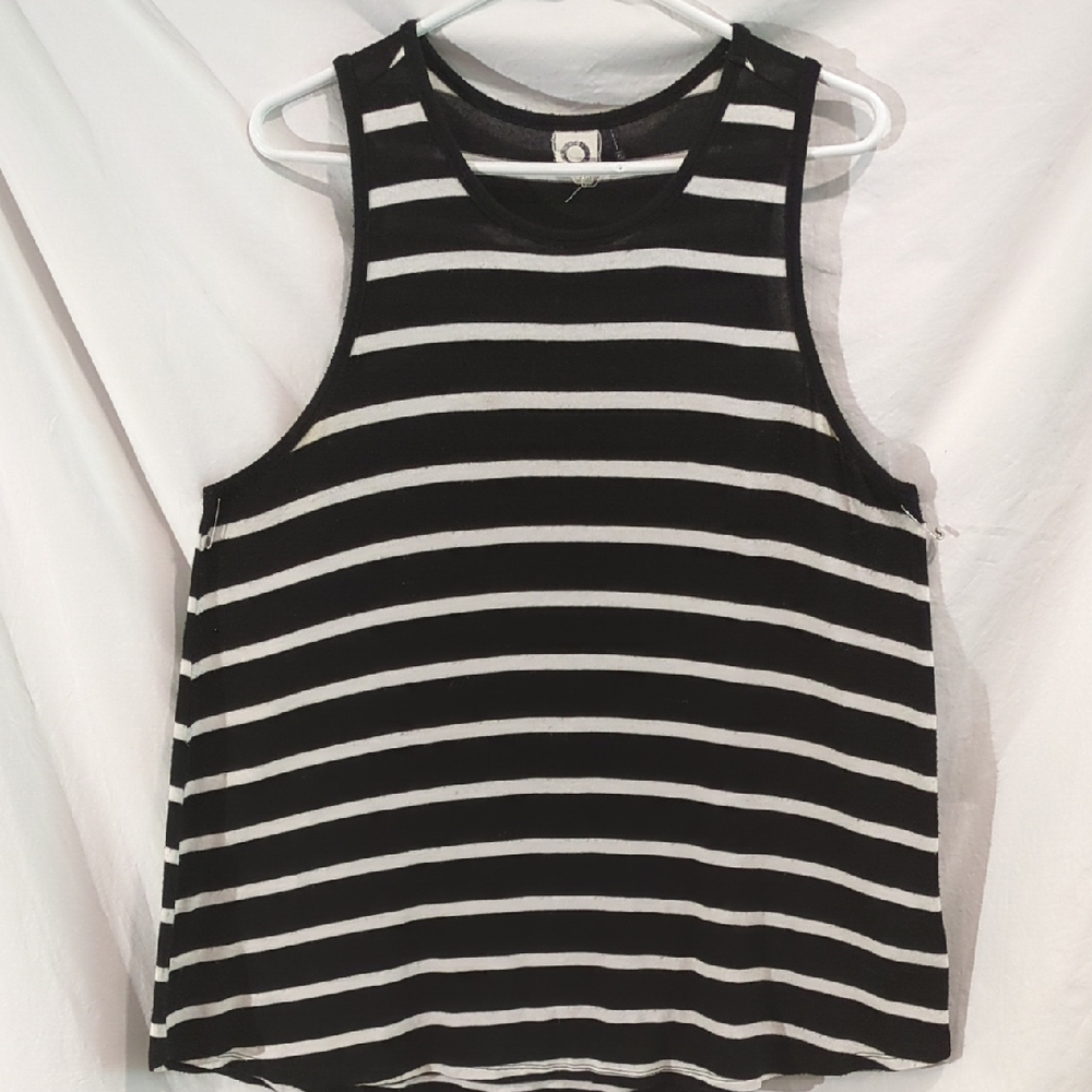 Akemi + Kin | Sleeveless Flared Shape Knit Top Black White Stripe | XL